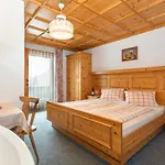 Lechner Living Apartments Guest house Wald im Pinzgau