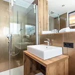 Guest house Lechner Living Apartments Wald im Pinzgau