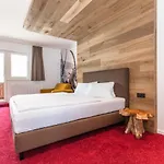Lechner Living Apartments