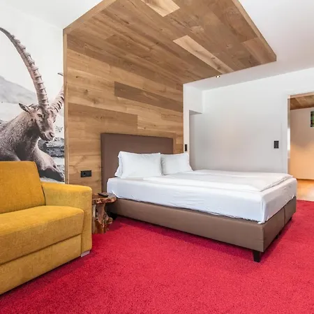 Lechner Living Apartments *