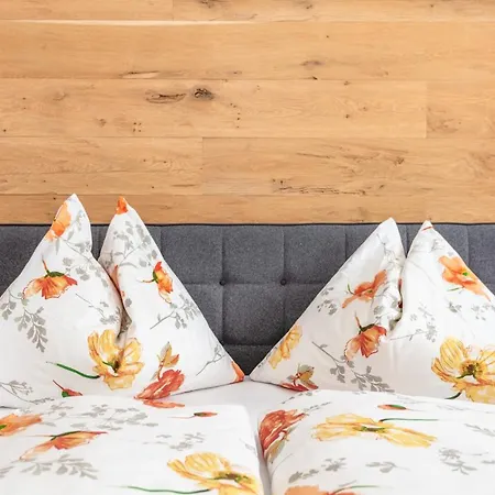 Konukevi Lechner Living Apartments *