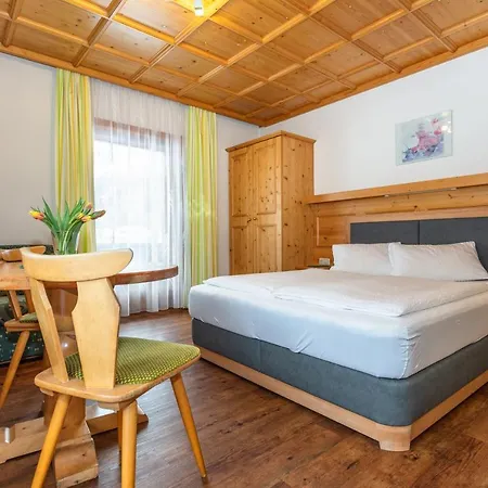 Lechner Living Apartments Guest house