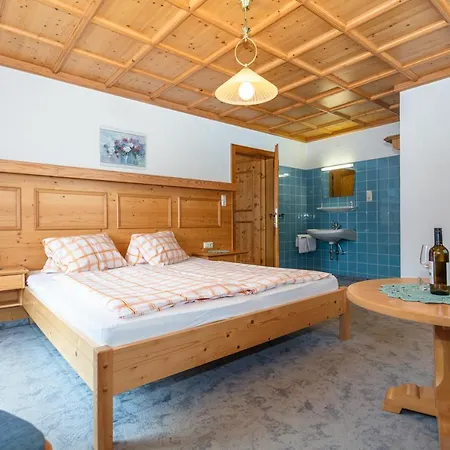 Guest house Lechner Living Apartments *