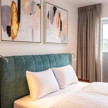 Lechner Living بيت ضيافة