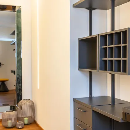Lechner Living Apartments *