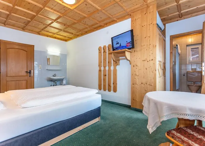 Lechner Living Гостевой дом *